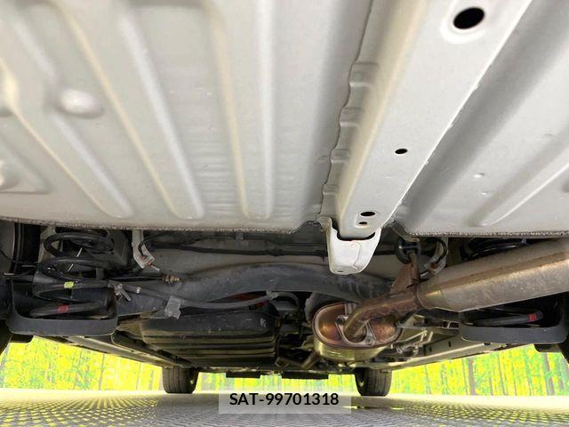Toyota NOAH HYBRID 2019-07 7501944-19