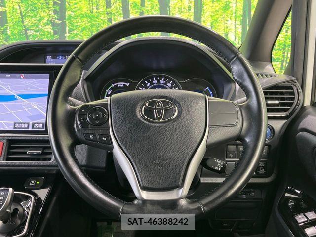 Toyota NOAH HYBRID 2017-07 7501945-11