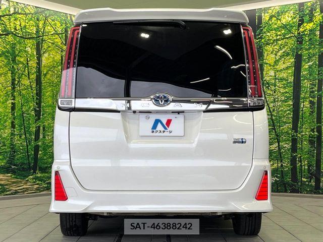 Toyota NOAH HYBRID 2017-07 7501945-15