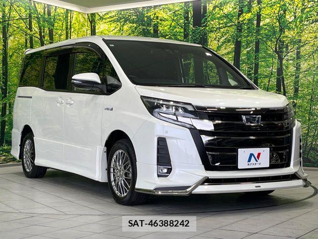 Toyota NOAH HYBRID 2017-07 7501945-16