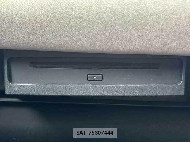 Toyota NOAH HYBRID 2023-04 7501942-9