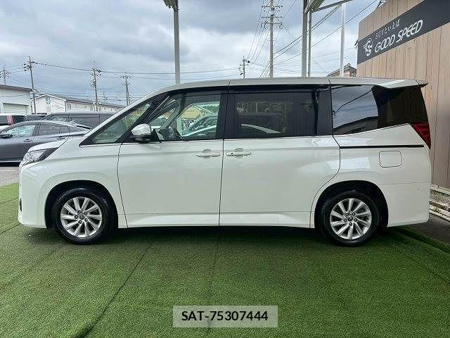 Toyota NOAH HYBRID 2023-04 7501942-15