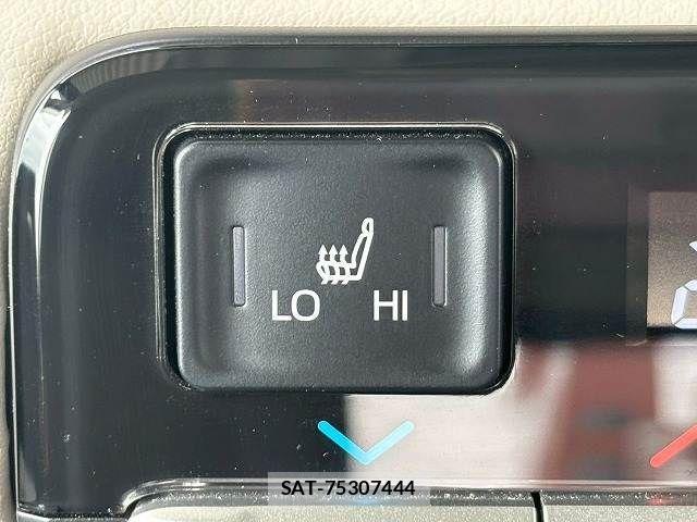 Toyota NOAH HYBRID 2023-04 7501942-8