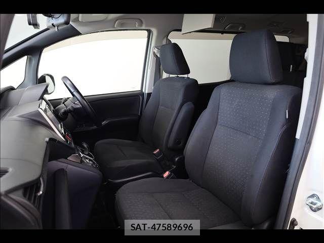 Toyota NOAH HYBRID 2015-09 7501948-16