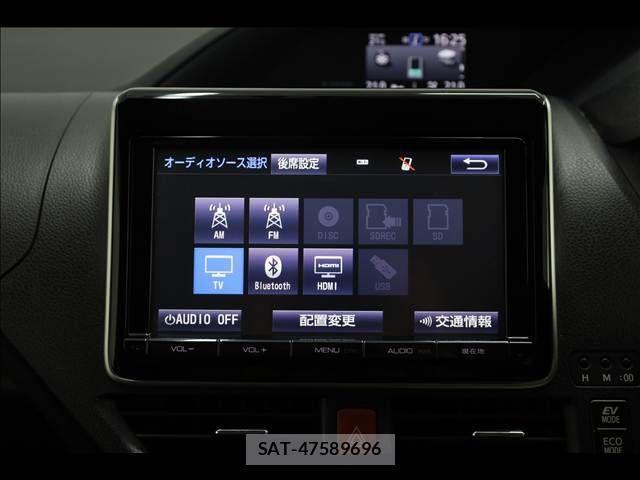Toyota NOAH HYBRID 2015-09 7501948-4