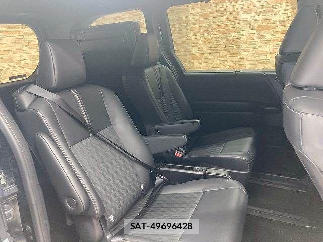 Toyota NOAH HYBRID 2024-07 7501934-5