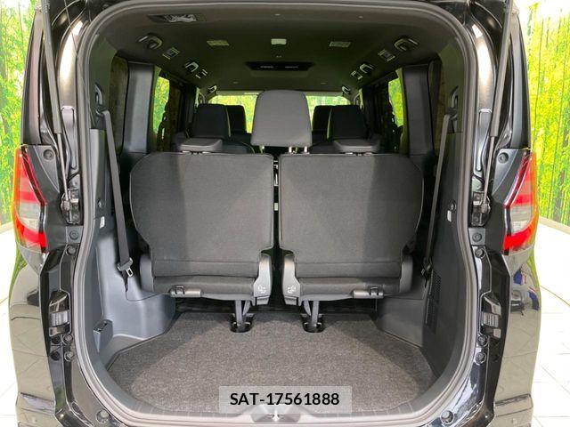 Toyota NOAH HYBRID 2024-06 7501935-10