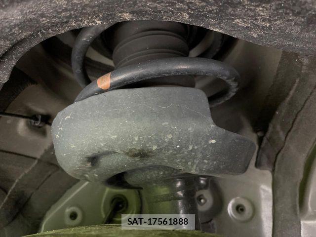 Toyota NOAH HYBRID 2024-06 7501935-19