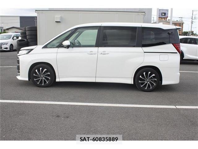 Toyota NOAH HYBRID 2023-07 7509459-14