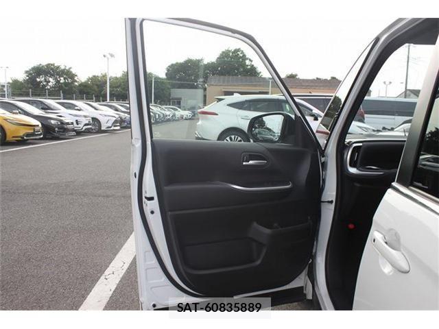 Toyota NOAH HYBRID 2023-07 7509459-15