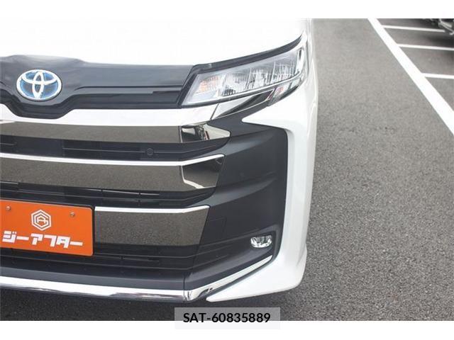 Toyota NOAH HYBRID 2023-07 7509459-6