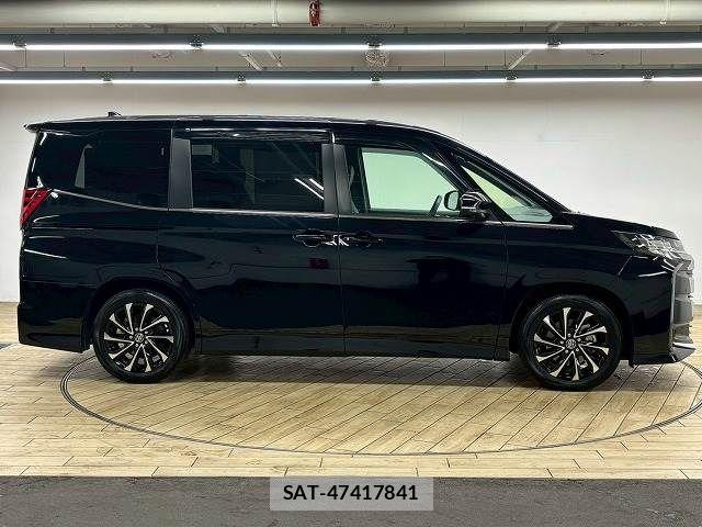 Toyota NOAH HYBRID 2025-01 7501930-16