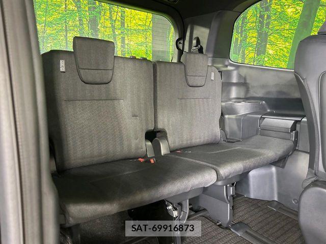 Toyota NOAH HYBRID 2025-03 7562571-9
