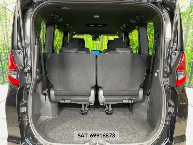 Toyota NOAH HYBRID 2025-03 7562571-10