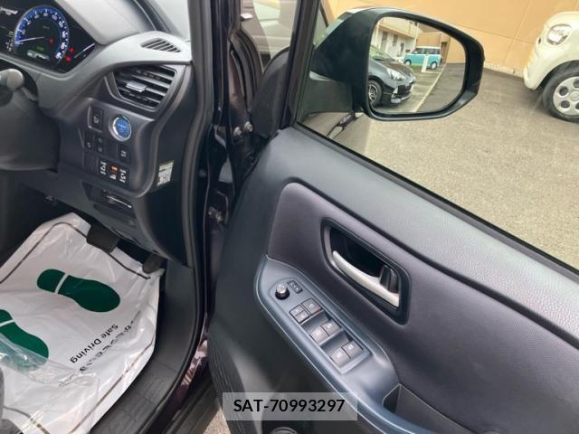 Toyota NOAH HYBRID 2016-01 7618808-12