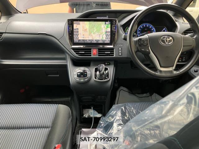 Toyota NOAH HYBRID 2016-01 7618808-13