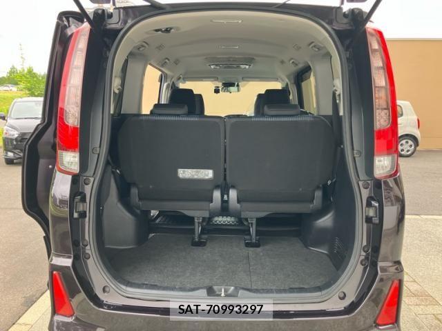 Toyota NOAH HYBRID 2016-01 7618808-8