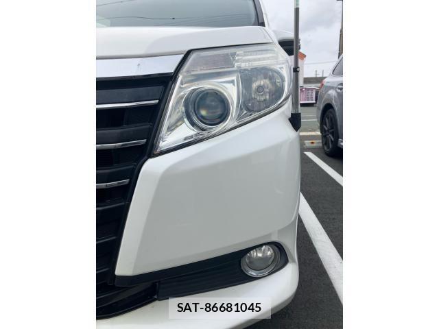 Toyota NOAH HYBRID 2015-03 7618807-15