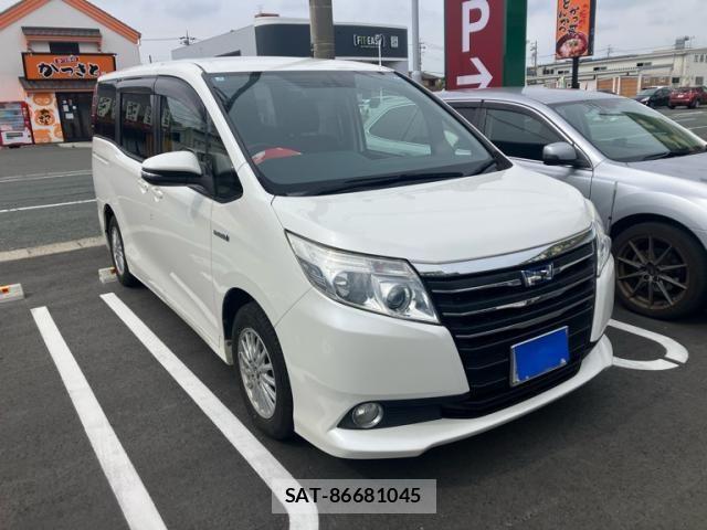 Toyota NOAH HYBRID 2015-03 7618807-1