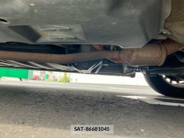 Toyota NOAH HYBRID 2015-03 7618807-28
