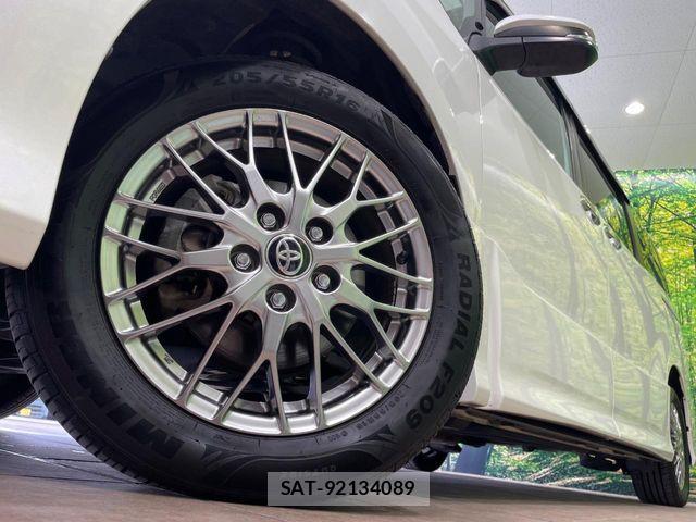 Toyota NOAH HYBRID 2019-08 7618790-13