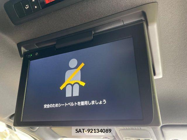Toyota NOAH HYBRID 2019-08 7618790-3