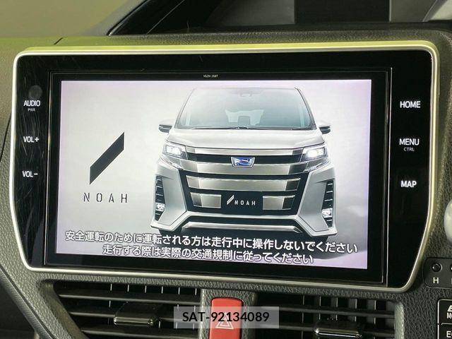 Toyota NOAH HYBRID 2019-08 7618790-5