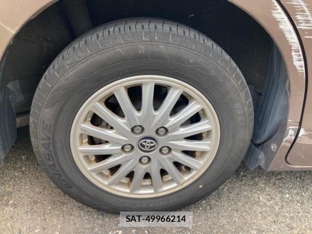 Toyota NOAH HYBRID 2014-04 7618806-9