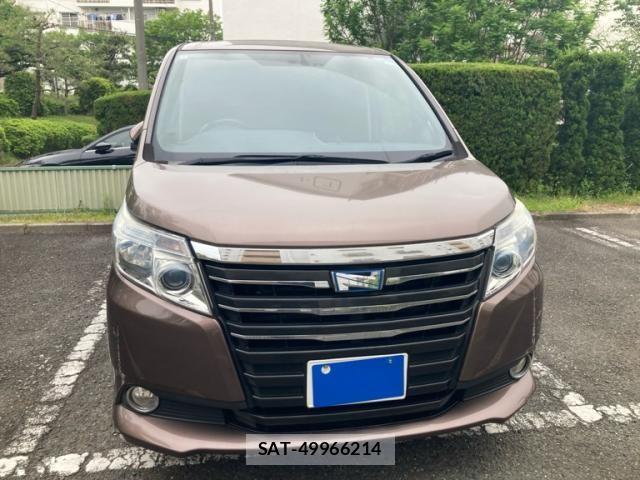 Toyota NOAH HYBRID 2014-04 7618806-1