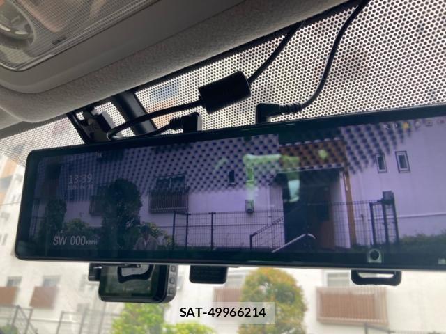 Toyota NOAH HYBRID 2014-04 7618806-23