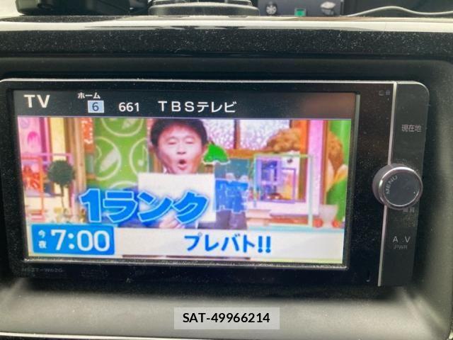 Toyota NOAH HYBRID 2014-04 7618806-24