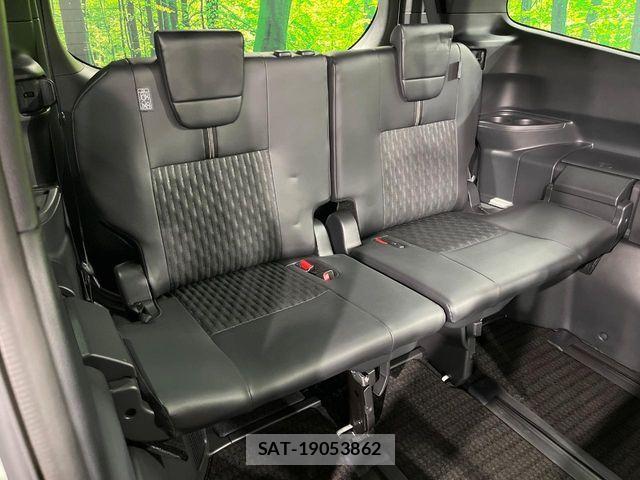 Toyota NOAH HYBRID 2023-12 7618785-9