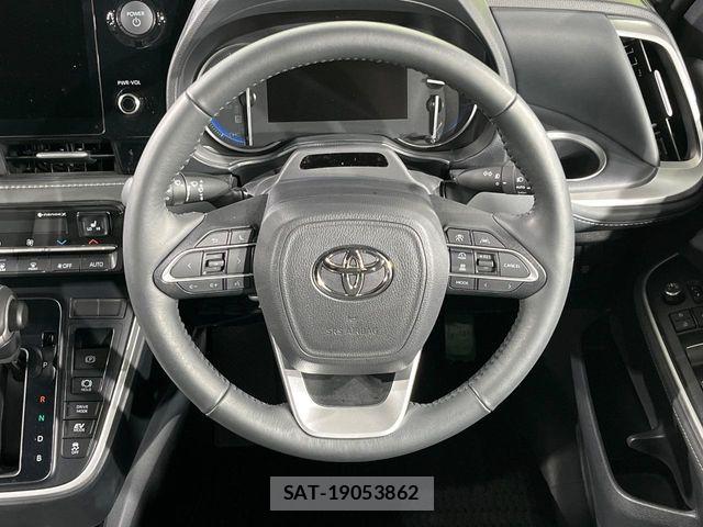 Toyota NOAH HYBRID 2023-12 7618785-11