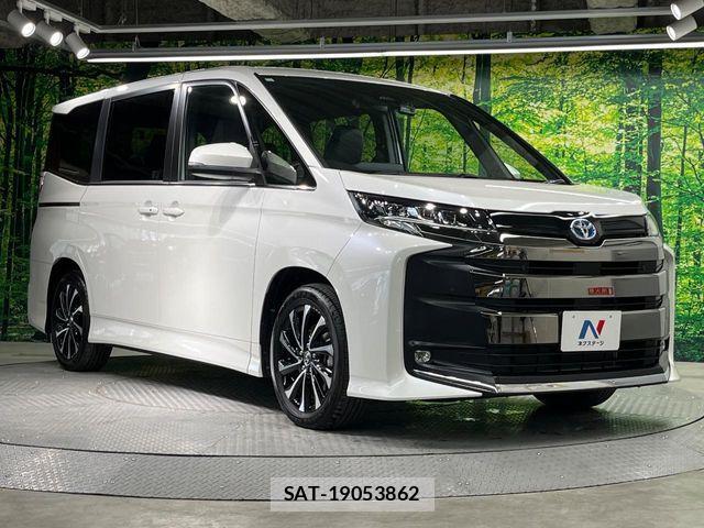 Toyota NOAH HYBRID 2023-12 7618785-16