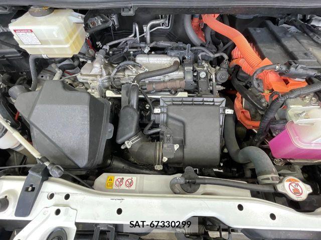 Toyota NOAH HYBRID 2020-03 7618792-17