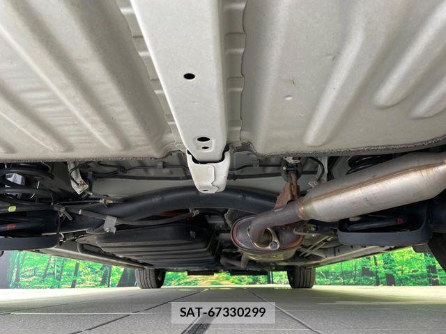 Toyota NOAH HYBRID 2020-03 7618792-18