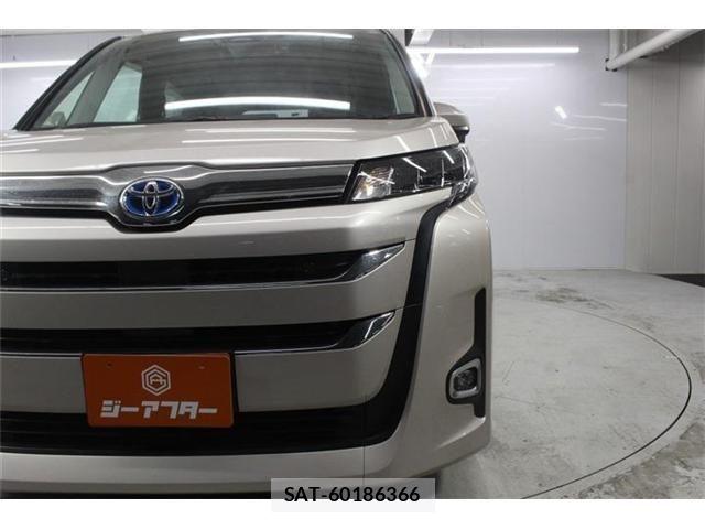 Toyota NOAH HYBRID 2023-01 7618789-13