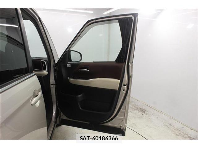 Toyota NOAH HYBRID 2023-01 7618789-29