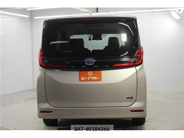 Toyota NOAH HYBRID 2023-01 7618789-5