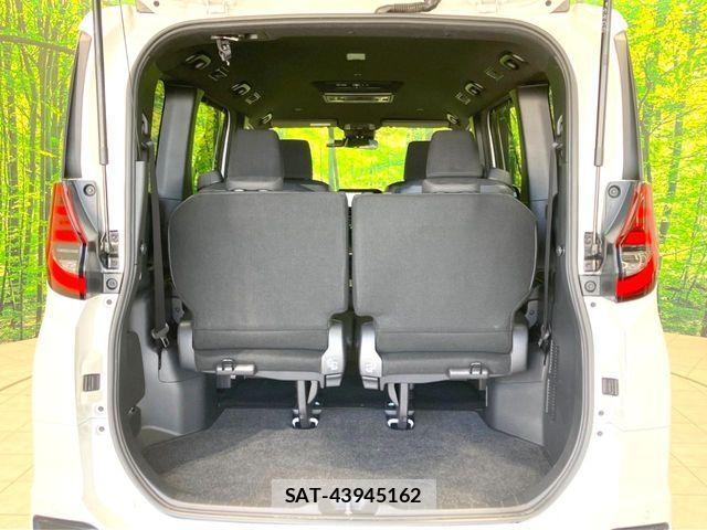 Toyota NOAH HYBRID 2022-06 7618788-11