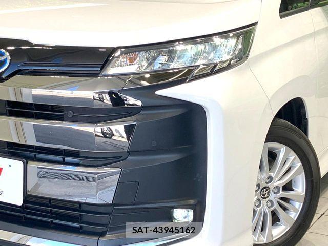Toyota NOAH HYBRID 2022-06 7618788-13