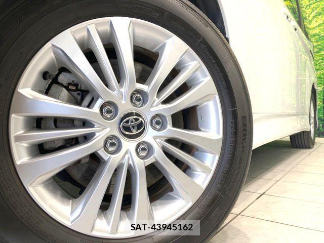 Toyota NOAH HYBRID 2022-06 7618788-14