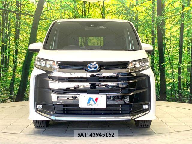 Toyota NOAH HYBRID 2022-06 7618788-15