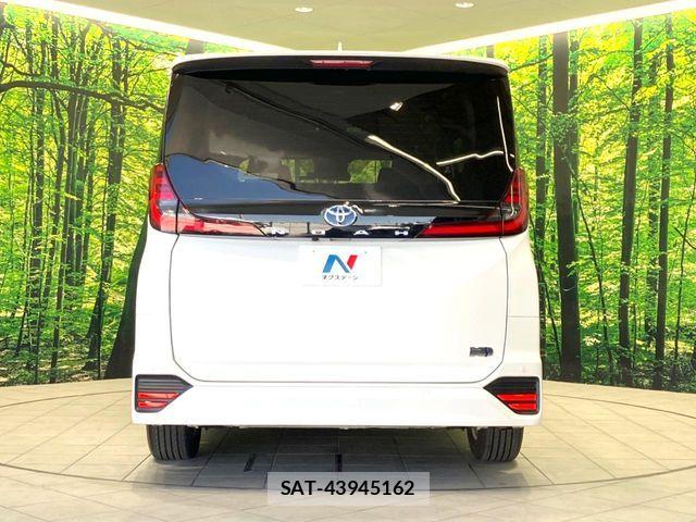 Toyota NOAH HYBRID 2022-06 7618788-16