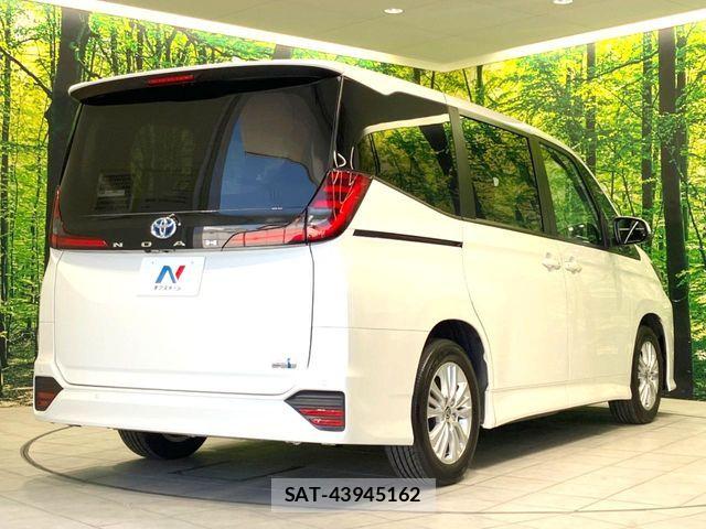 Toyota NOAH HYBRID 2022-06 7618788-18