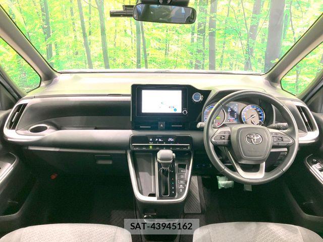 Toyota NOAH HYBRID 2022-06 7618788-1
