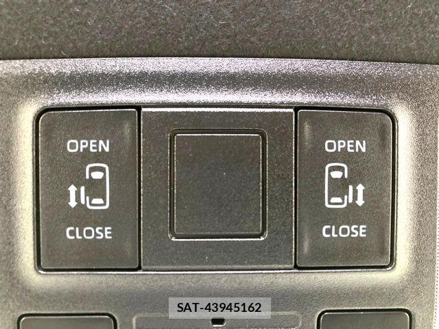 Toyota NOAH HYBRID 2022-06 7618788-5
