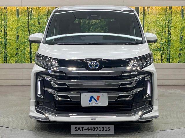 Toyota NOAH HYBRID 2023-05 7618786-14
