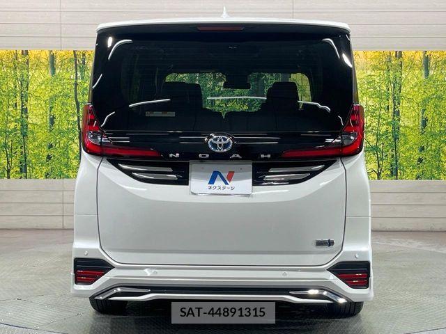 Toyota NOAH HYBRID 2023-05 7618786-15