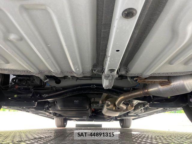 Toyota NOAH HYBRID 2023-05 7618786-18